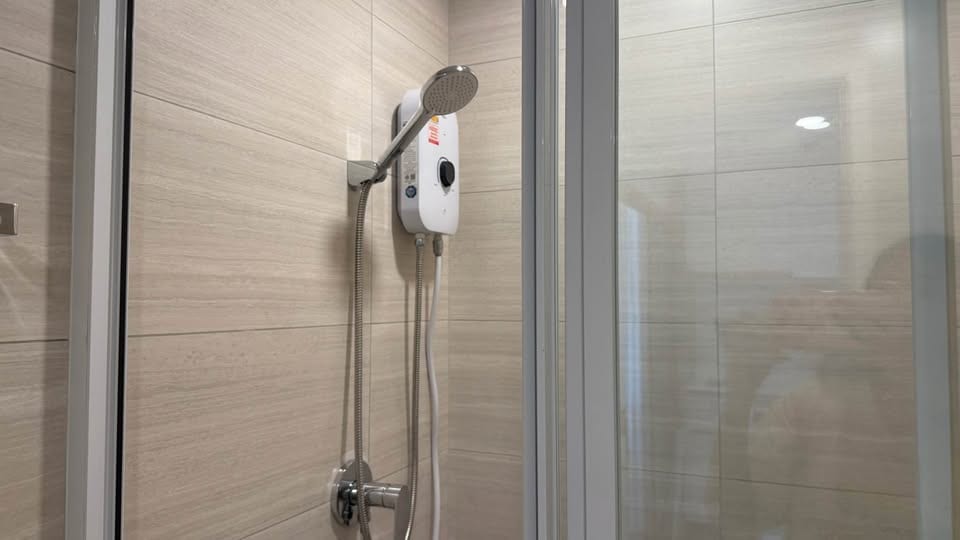1-Bedroom Condominium for Rent in Phuket Town — interior view