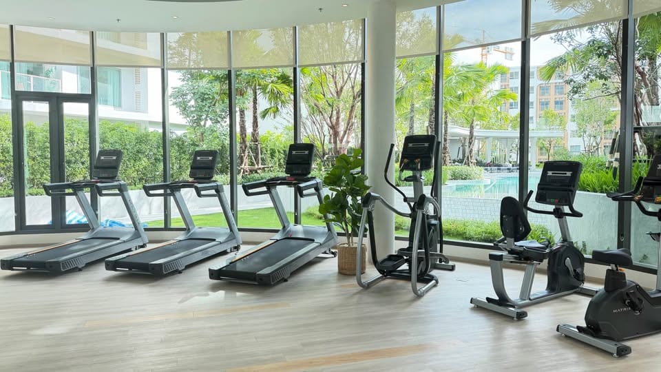 1-Bedroom Condominium for Rent in Phuket Town — exterior view