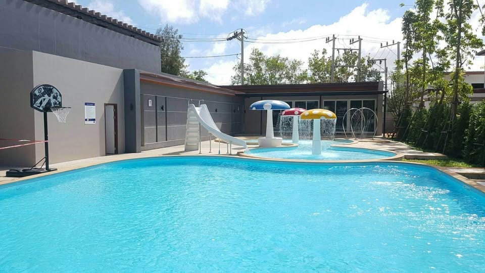 Three-Bedroom House with Resort Pool — Hideaway, Phuket Town