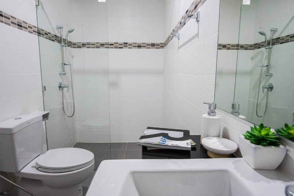 Three-Bedroom House with Resort Pool — Hideaway, Phuket Town 10