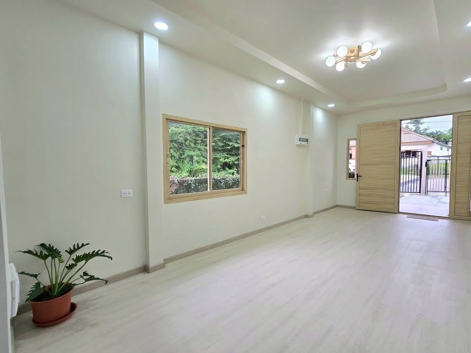 Detached House with Green Outlook — Soi Bang Chee Lao, Phuket Town 10