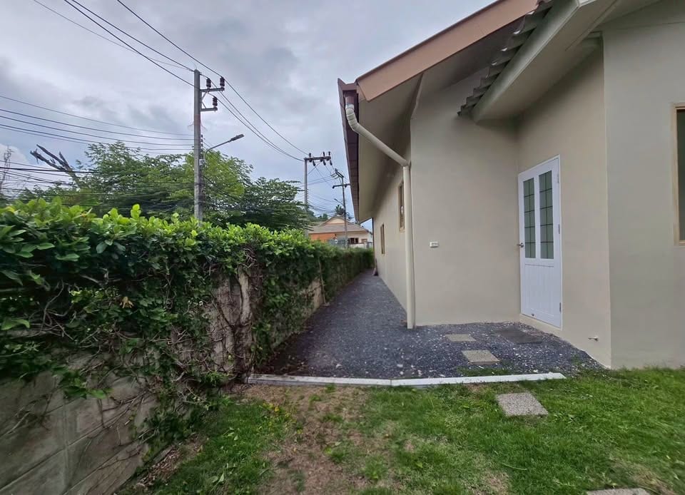 Detached House with Green Outlook — Soi Bang Chee Lao, Phuket Town 7