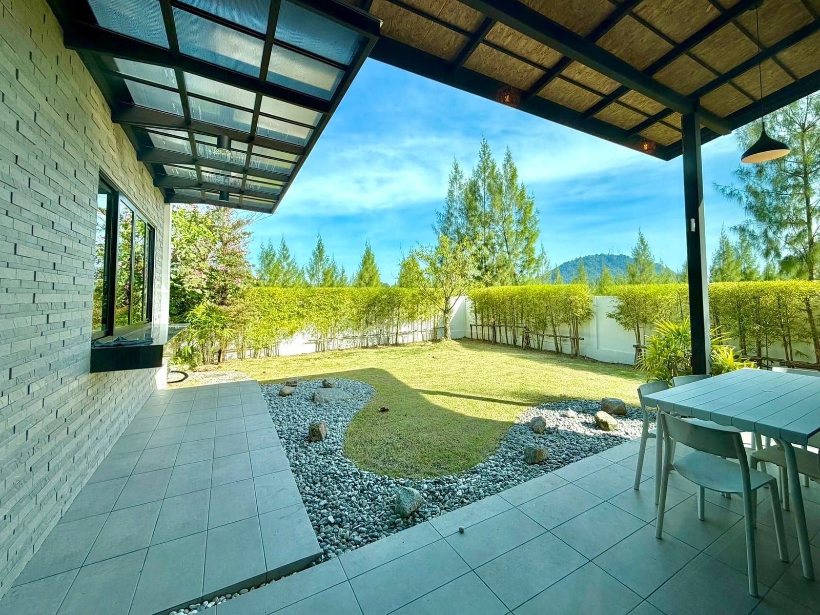 Modern 3-Bedroom House with Home Theatre — Nimman, near IKEA 2