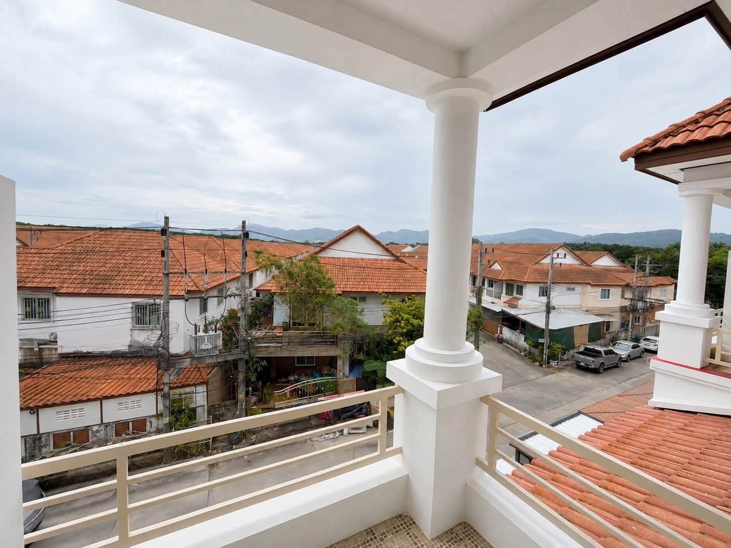 3-Bedroom Townhouse for Sale in Phuket Town — interior view