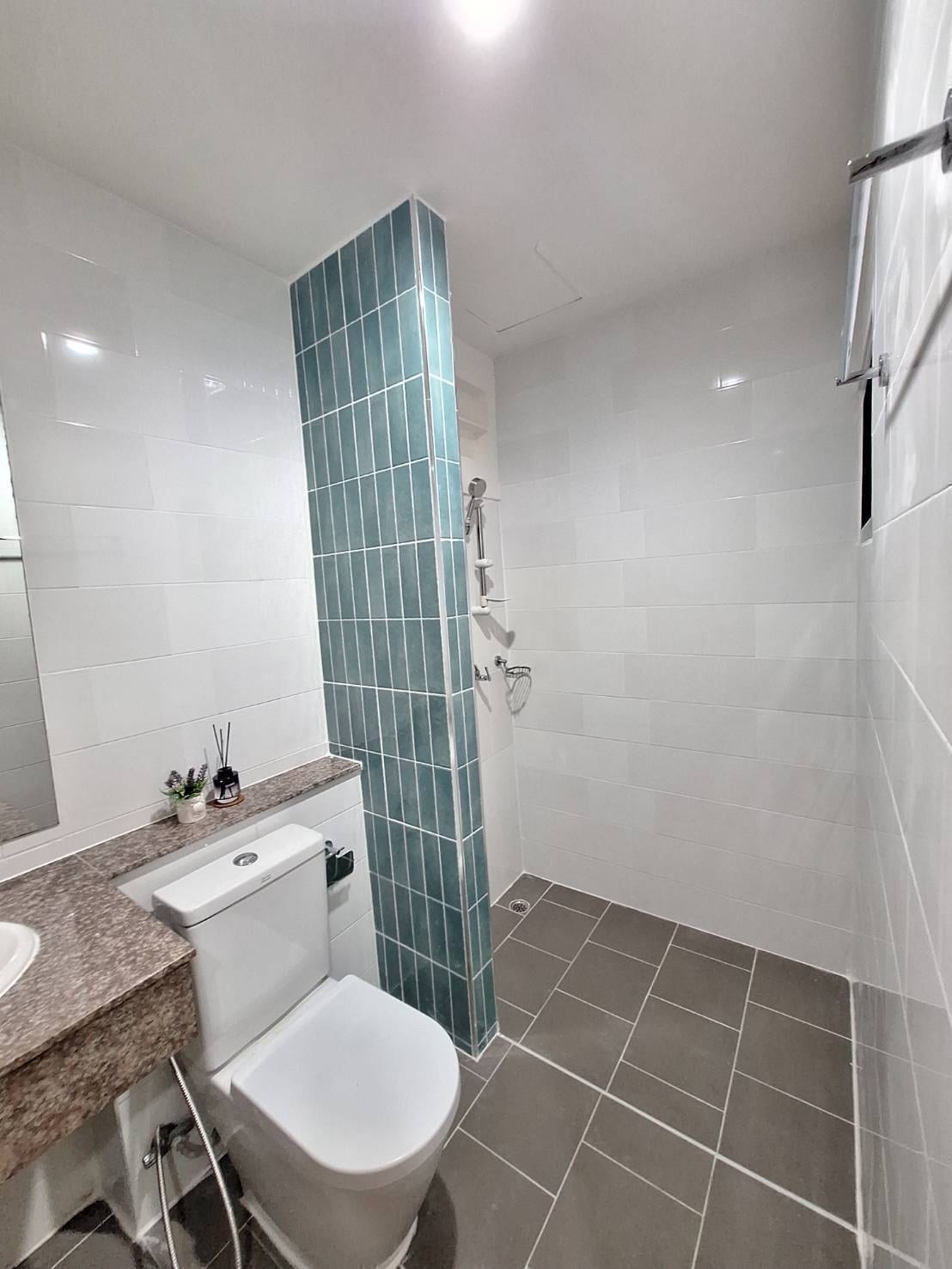 1-Bedroom Condominium for Sale in Phuket Town — interior view
