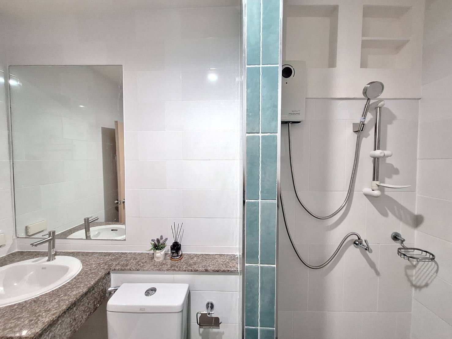 1-Bedroom Condominium for Sale in Phuket Town — interior view