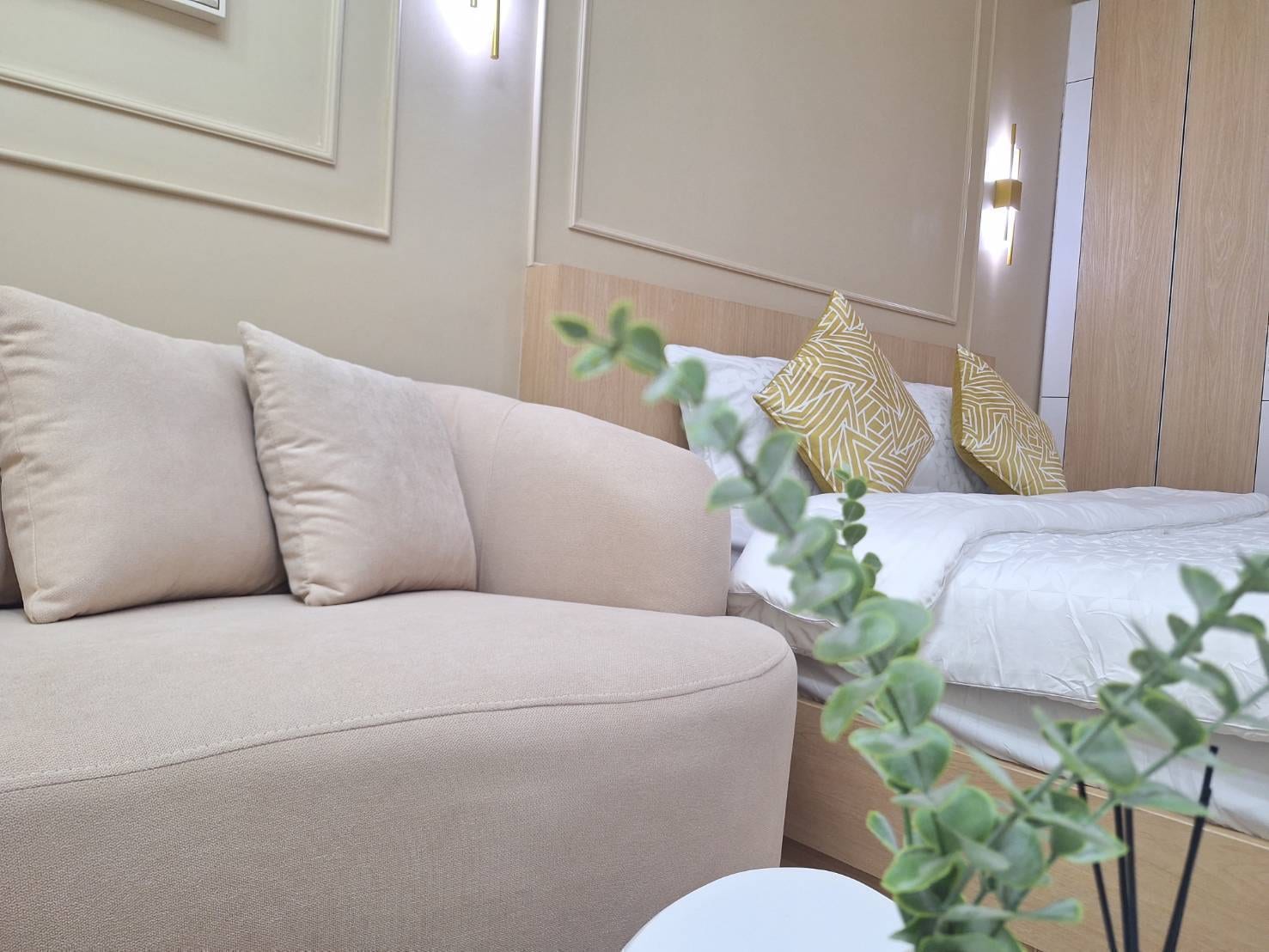 1-Bedroom Condominium for Sale in Phuket Town — interior view