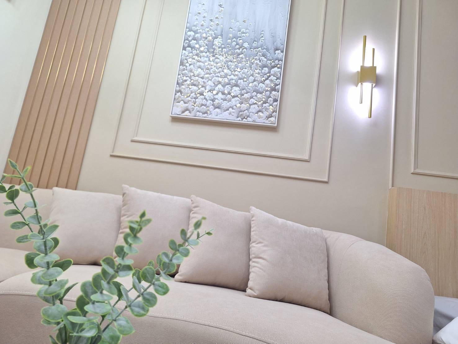 1-Bedroom Condominium for Sale in Phuket Town — interior view