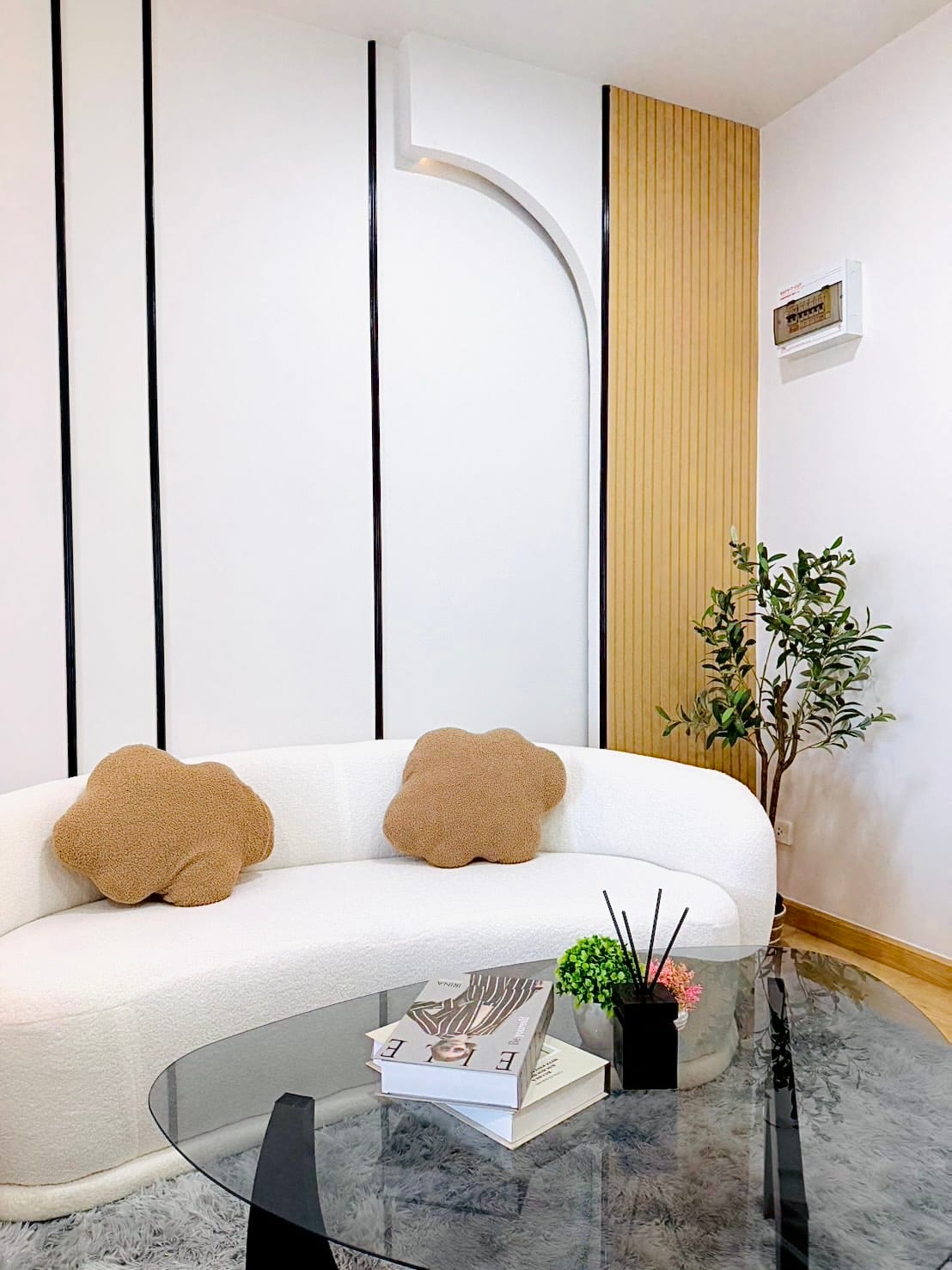 1-Bedroom Condominium for Sale in Phuket Town — interior view