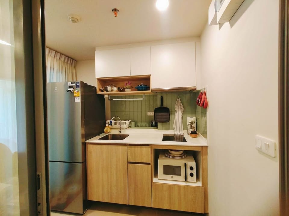 1-Bedroom Condominium for Rent in Phuket Town — interior view