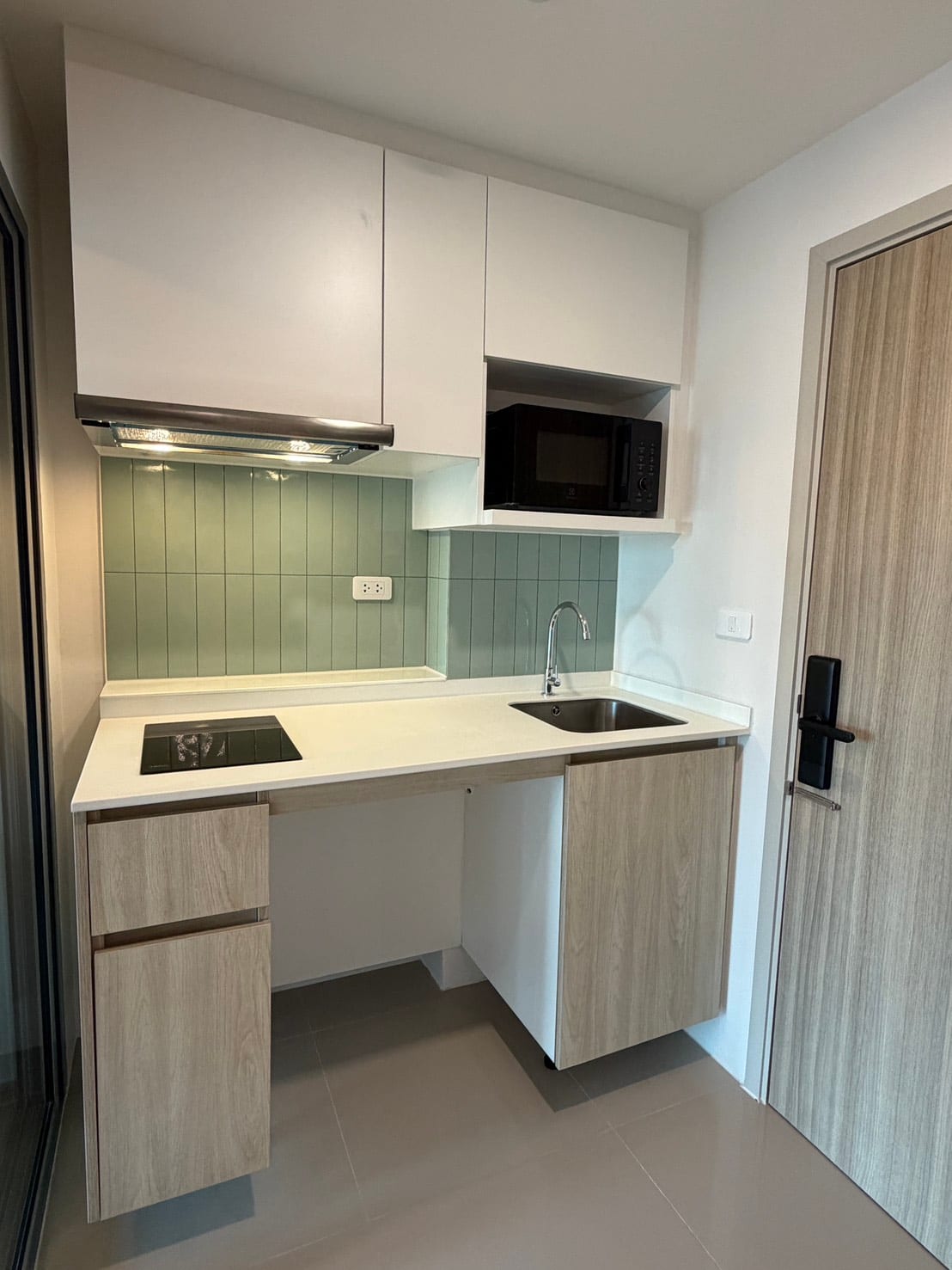 1-Bedroom Condominium for Sale in Phuket Town — interior view