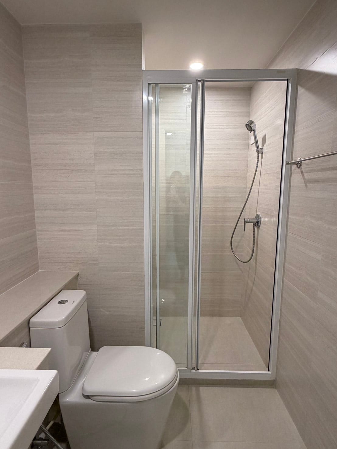 1-Bedroom Condominium for Sale in Phuket Town — interior view