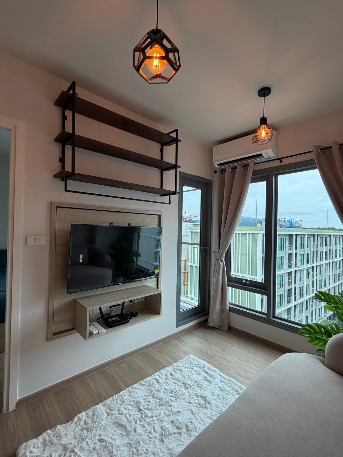 1-Bedroom Condominium for Sale in Phuket Town — interior view