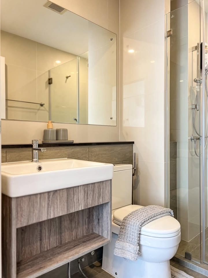 1-Bedroom Condominium for Rent in Phuket Town — interior view
