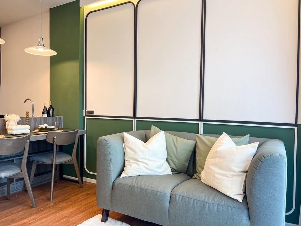 1-Bedroom Condominium for Rent in Phuket Town — pool view
