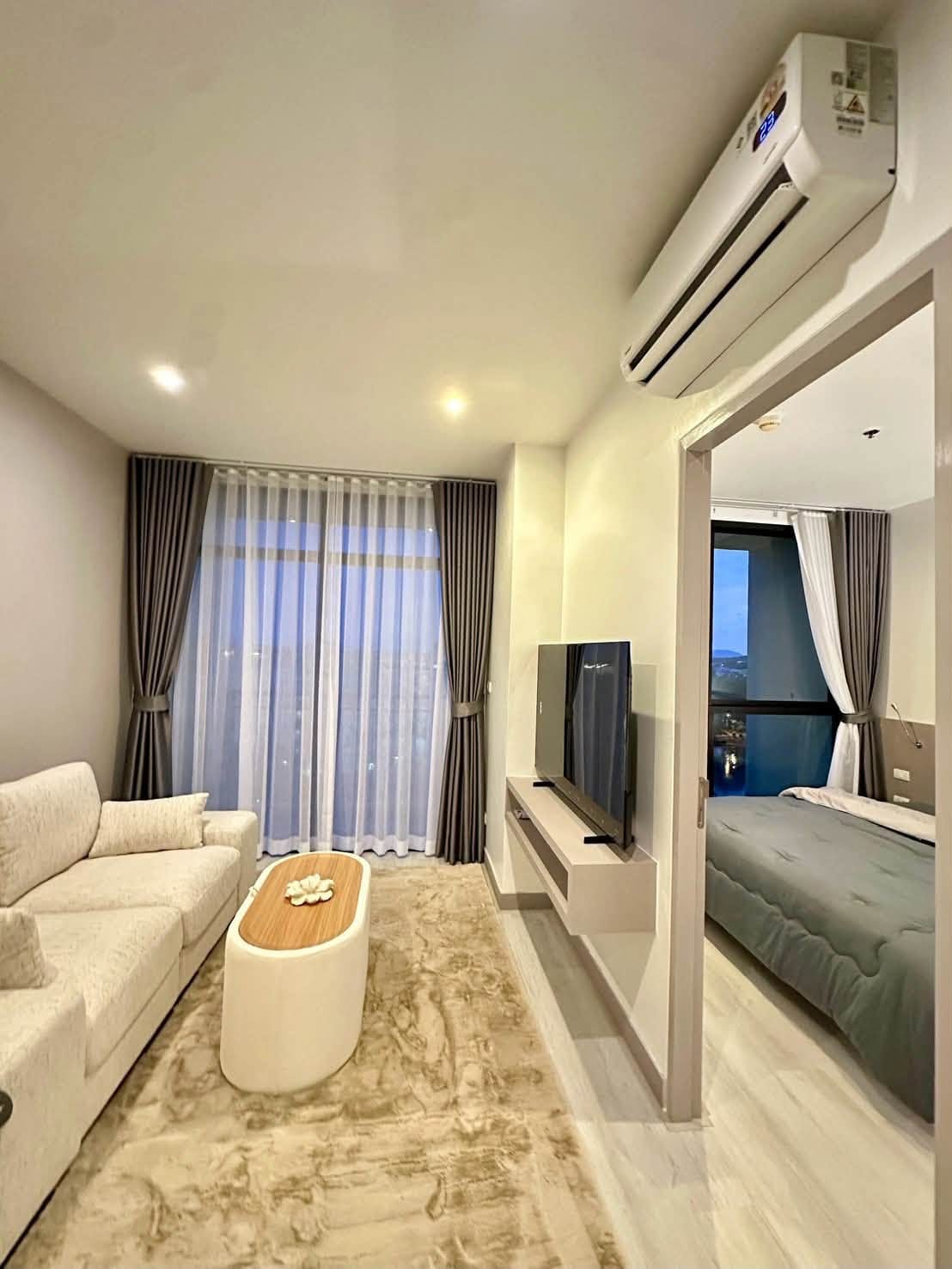 1-Bedroom Condominium for Sale in Phuket Town — interior view