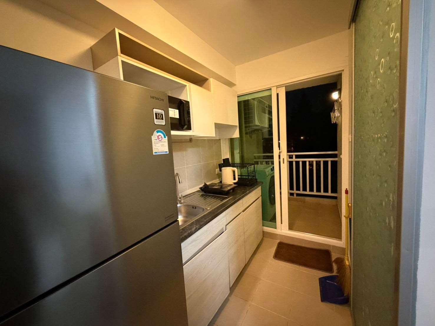 1-Bedroom Condo for Rent in Phuket Town — interior view