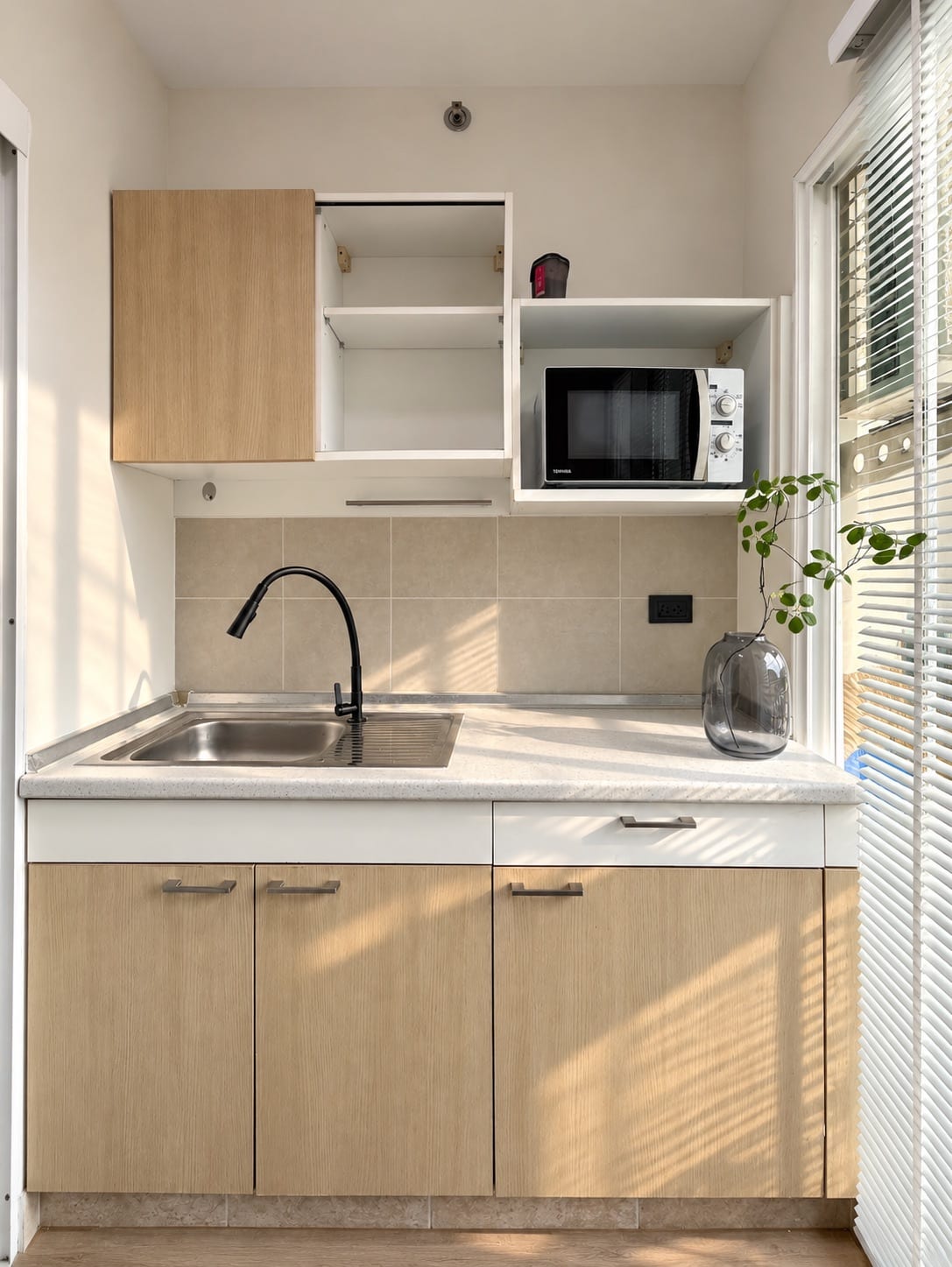 1-Bedroom Condominium for Sale in Phuket Town — interior view