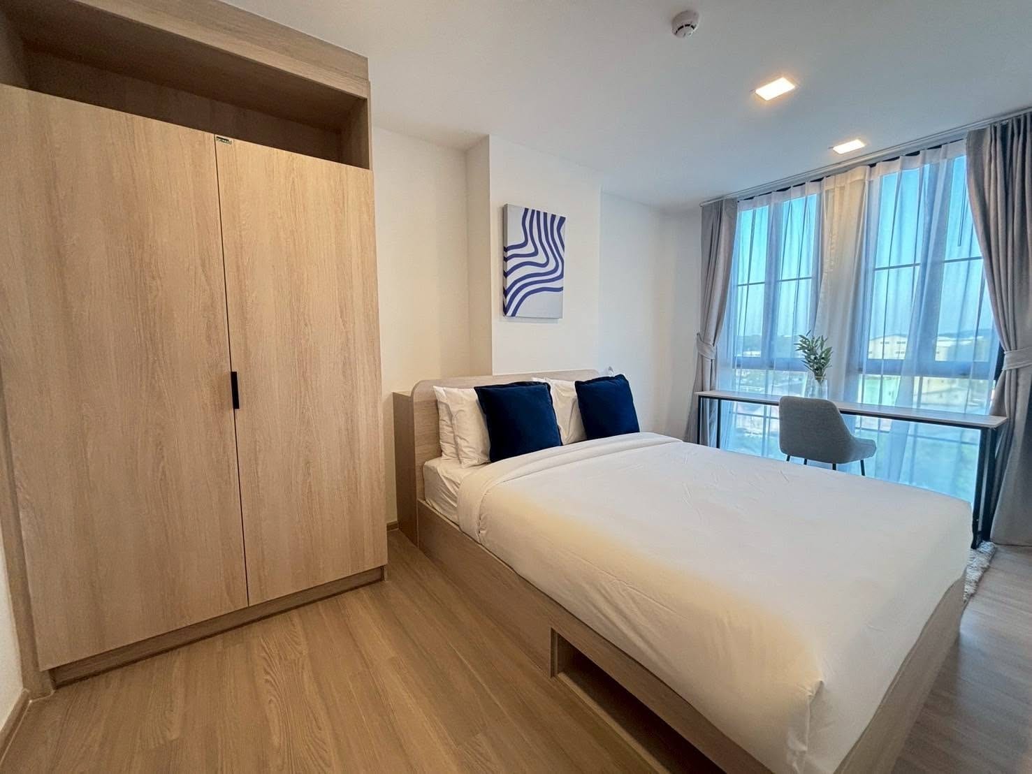 2-Bedroom Condominium for Sale in Phuket Town — interior view