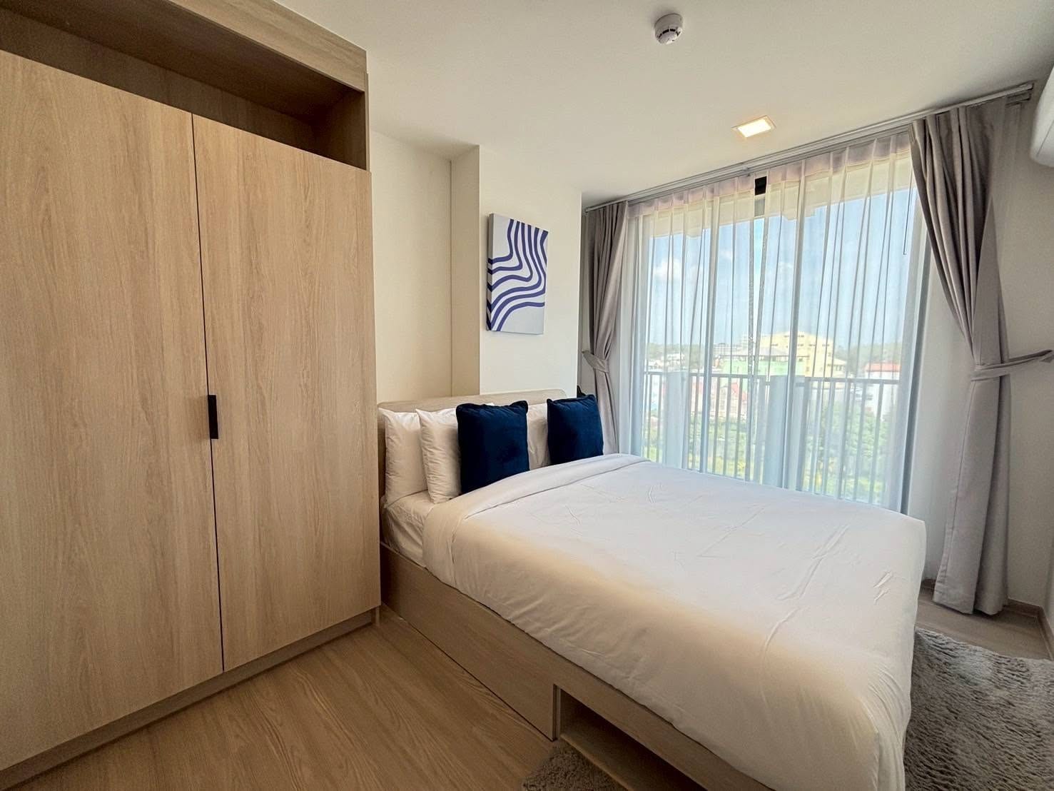 2-Bedroom Condominium for Sale in Phuket Town — interior view