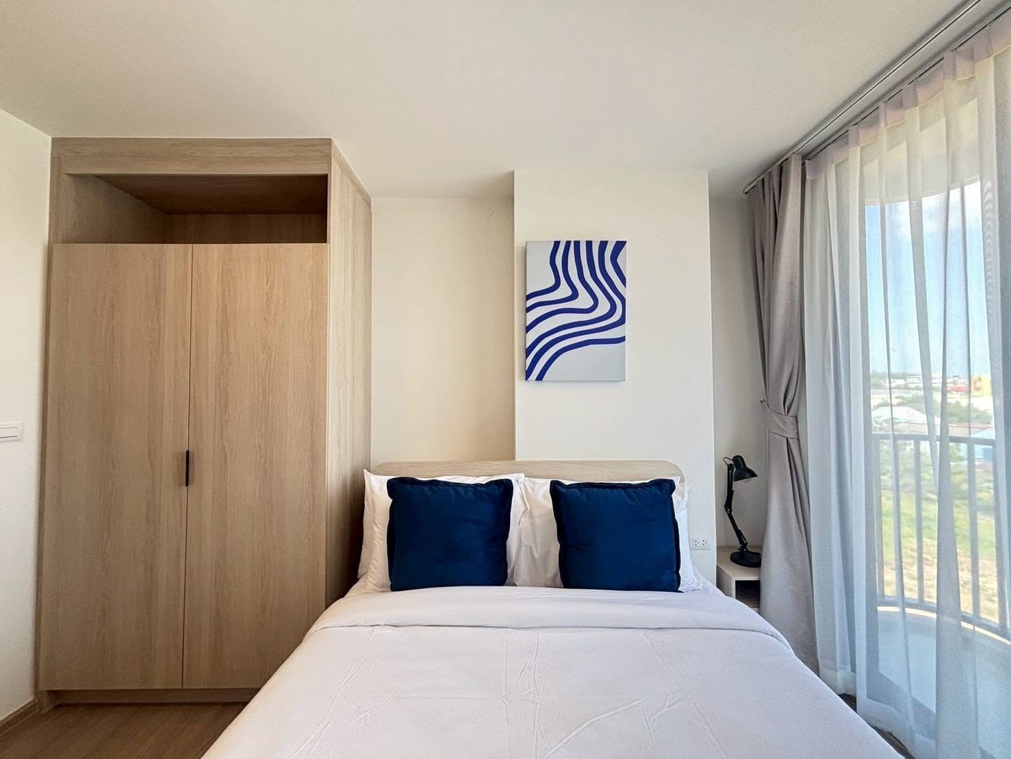 2-Bedroom Condominium for Sale in Phuket Town — interior view