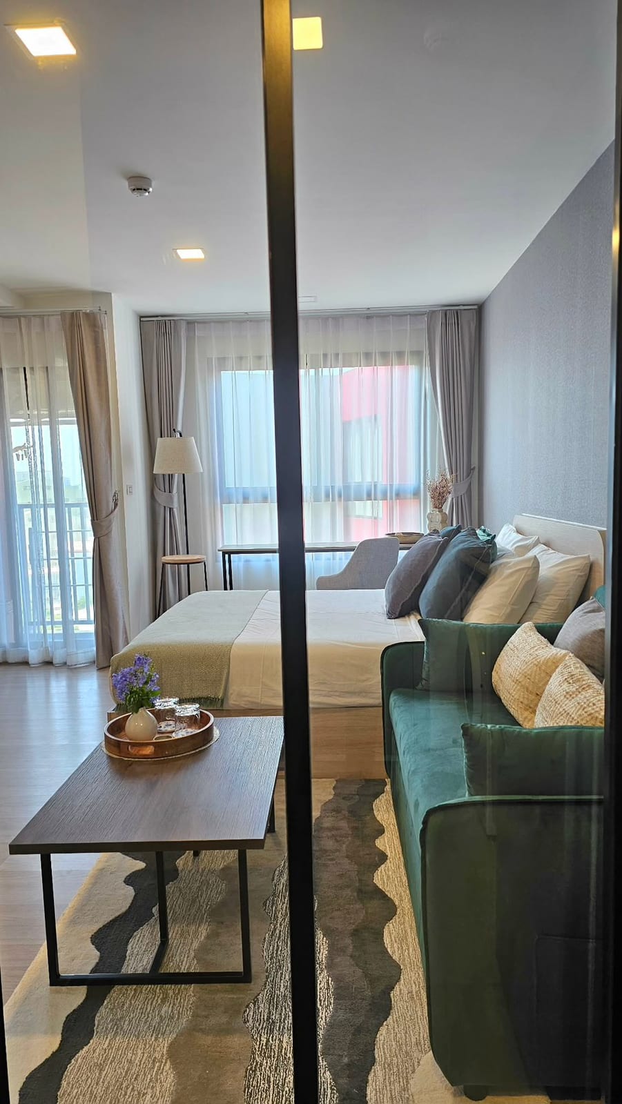 1-Bedroom Condominium for Sale in Phuket Town — interior view