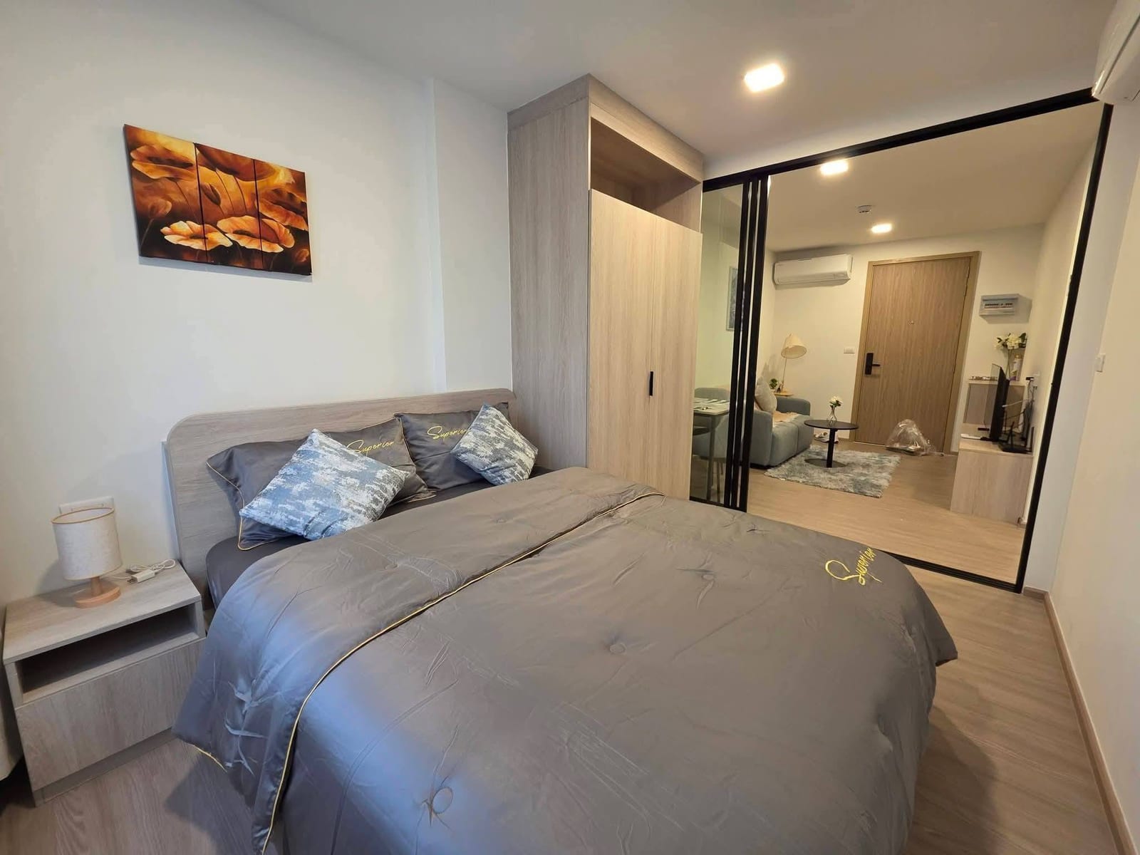 1-Bedroom Condominium for Rent in Phuket Town — interior view