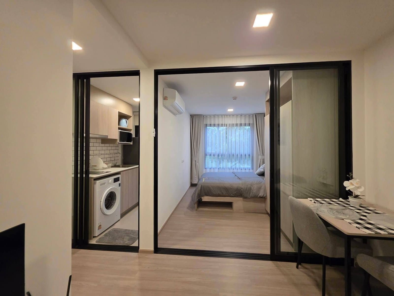 1-Bedroom Condominium for Rent in Phuket Town — interior view