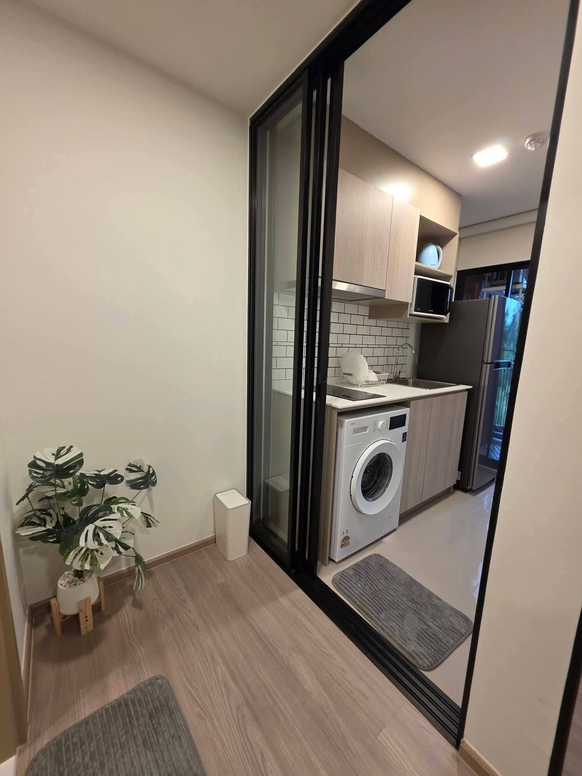 1-Bedroom Condominium for Rent in Phuket Town — interior view
