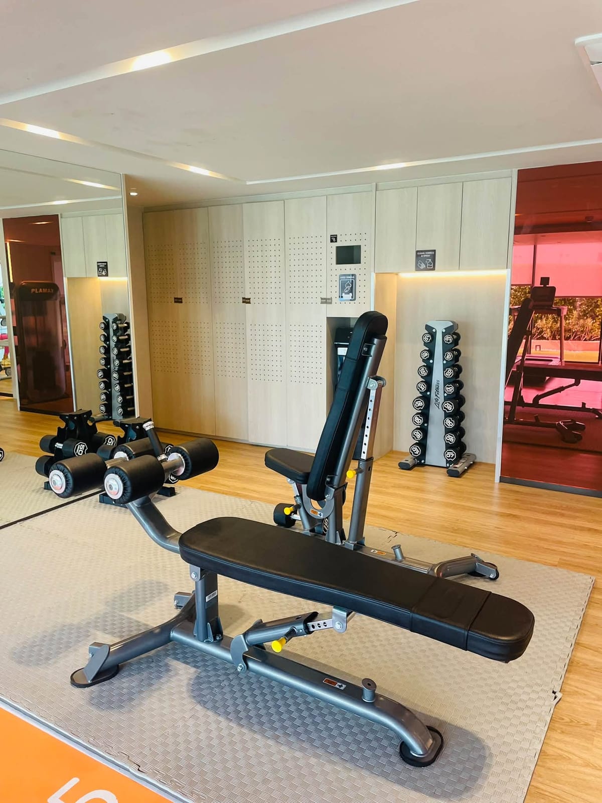 1-Bedroom Condominium for Rent in Phuket Town — interior view