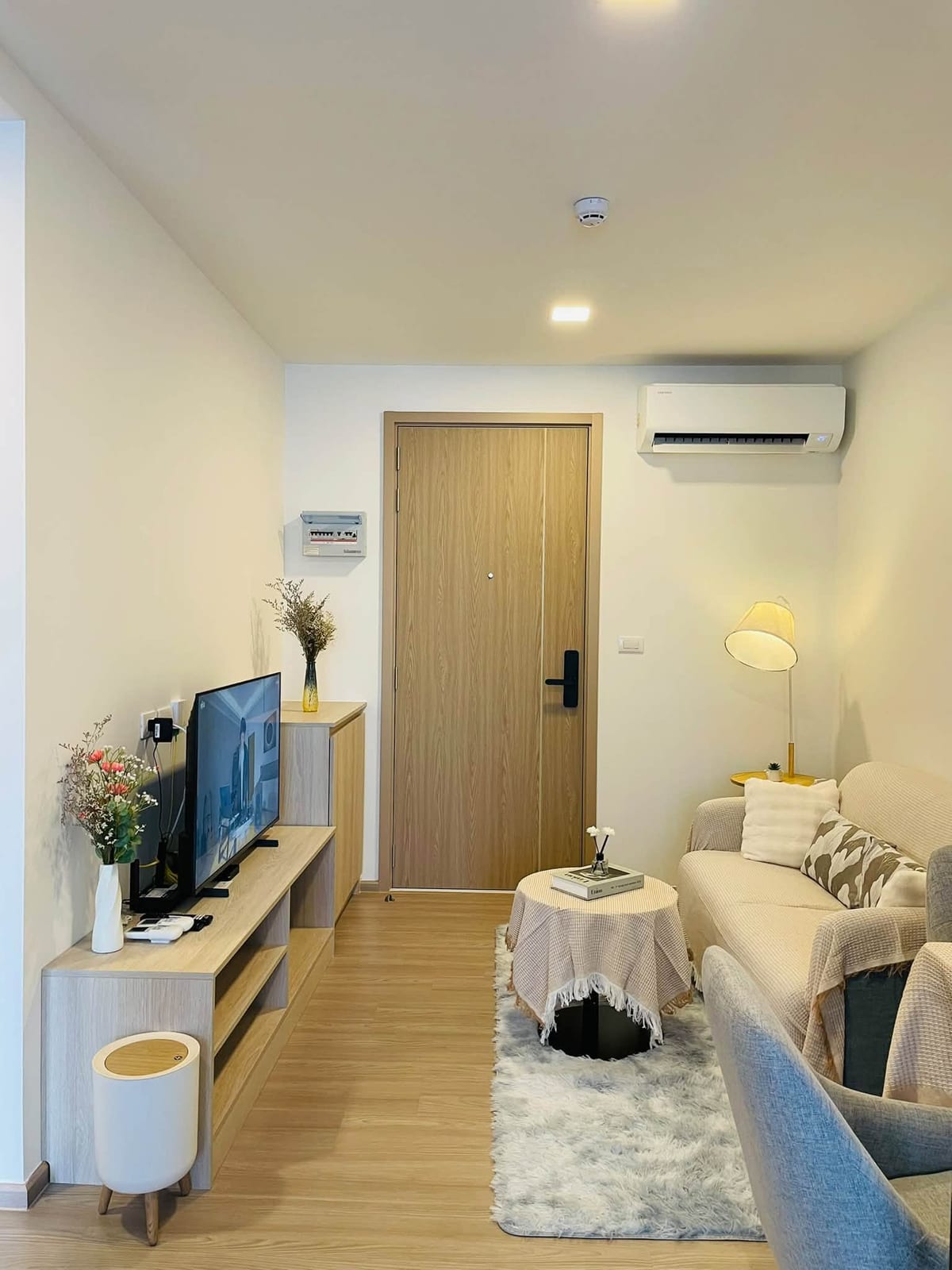 1-Bedroom Condominium for Rent in Phuket Town — interior view