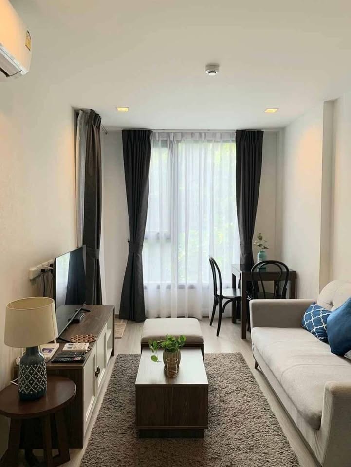 1-Bedroom Corner Unit with Pool View — The Base Central Phuket 3