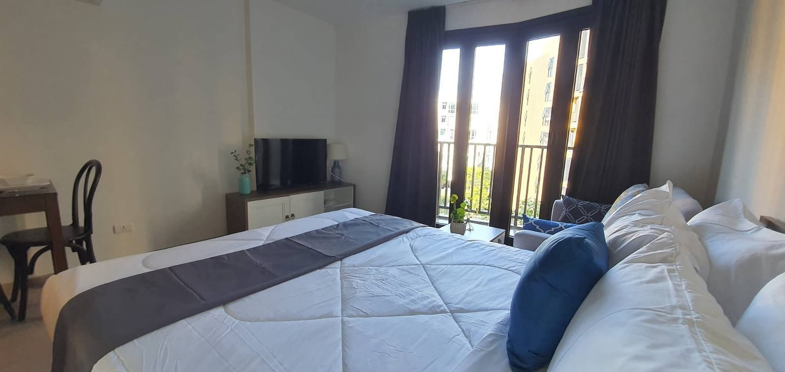 Studio Condominium for Sale in Phuket Town — interior view