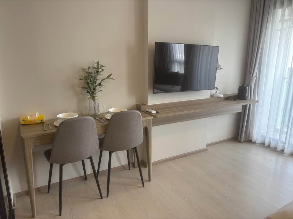 1-Bedroom Condominium for Rent in Phuket Town — interior view