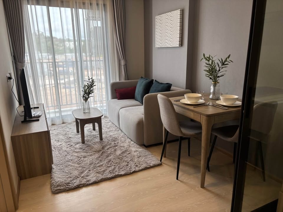 1-Bedroom Condominium for Rent in Phuket Town — interior view