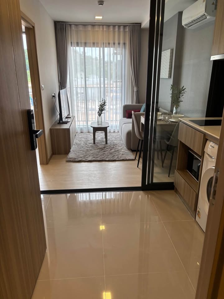 1-Bedroom Condominium for Rent in Phuket Town — interior view
