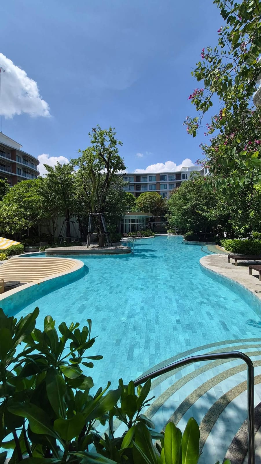 1-Bedroom Condominium for Rent in Phuket Town — pool view