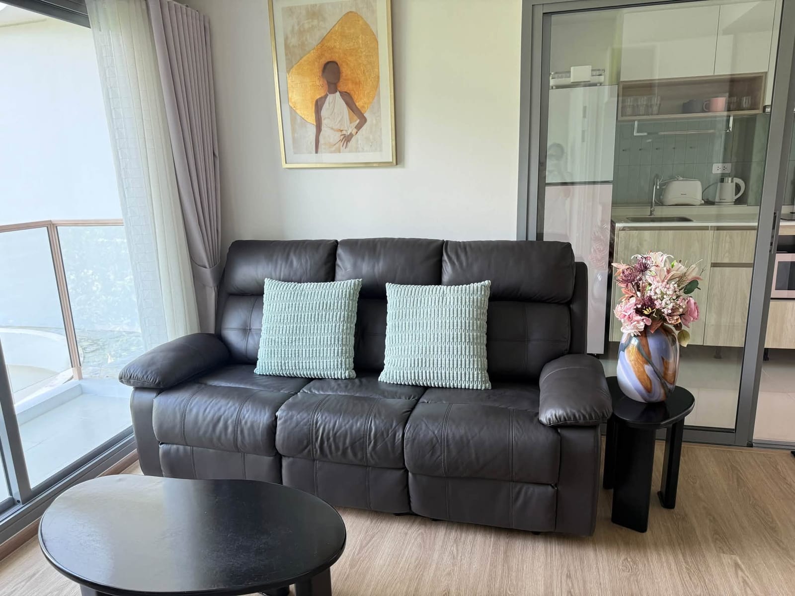 1-Bedroom Condominium for Rent in Phuket Town — interior view