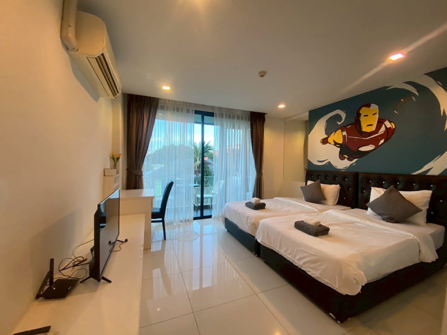 1-Bedroom Condominium for Sale in Phuket Town — interior view
