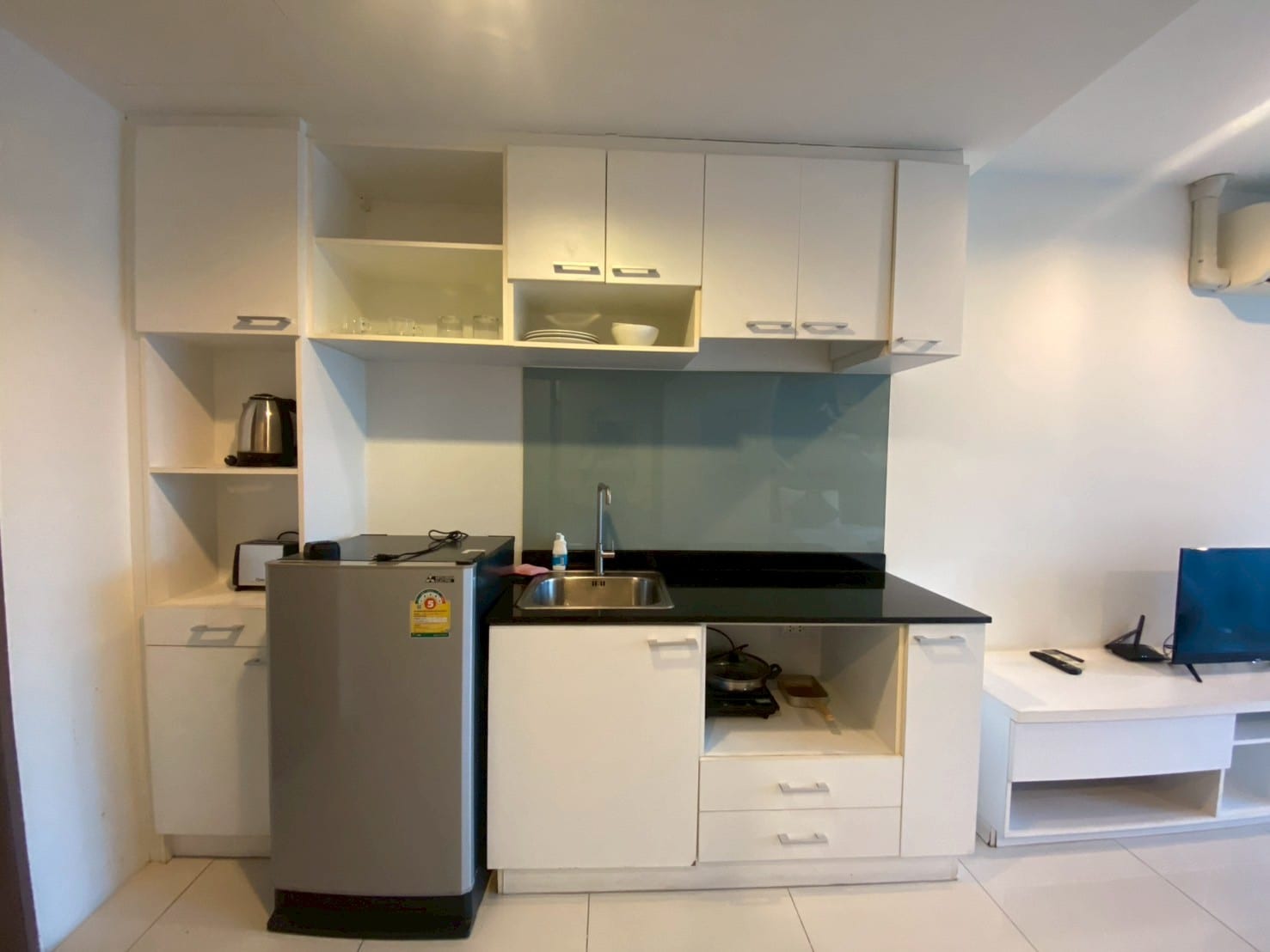 1-Bedroom Condominium for Sale in Phuket Town — interior view
