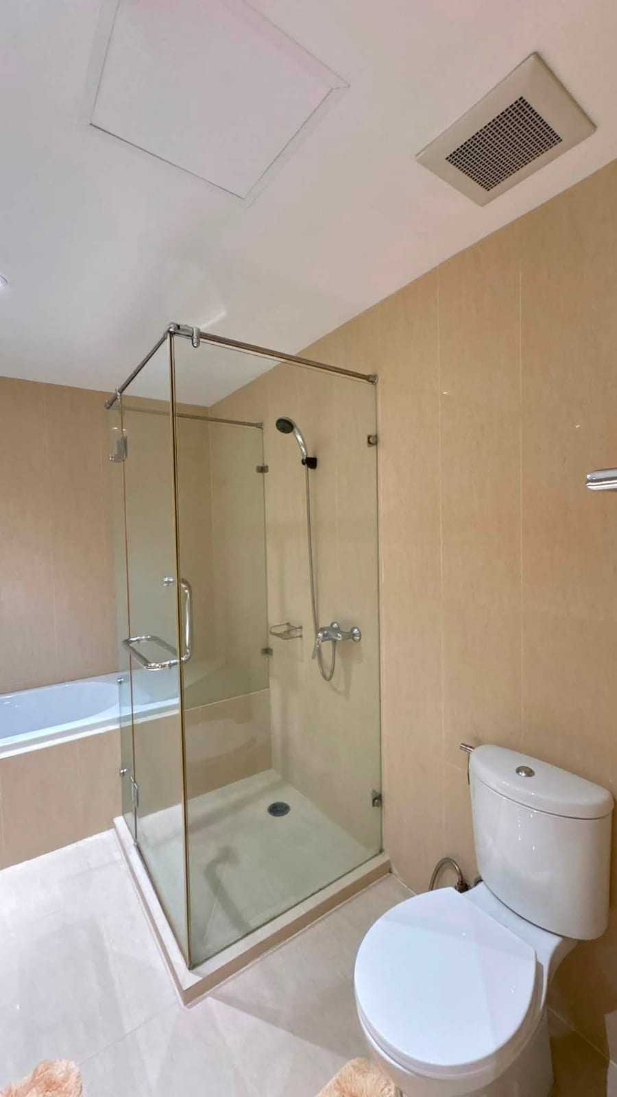 3-Bedroom Condominium for Rent in Phuket Town — interior view