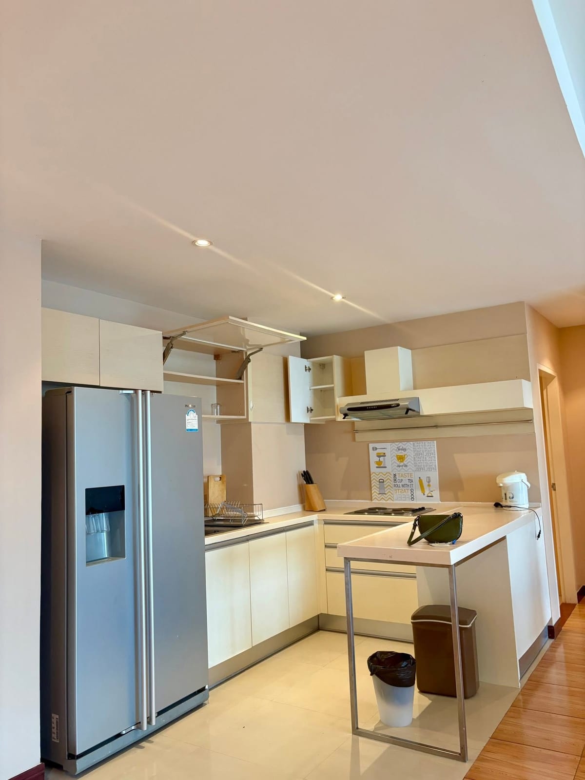 3-Bedroom Condominium for Rent in Phuket Town — interior view