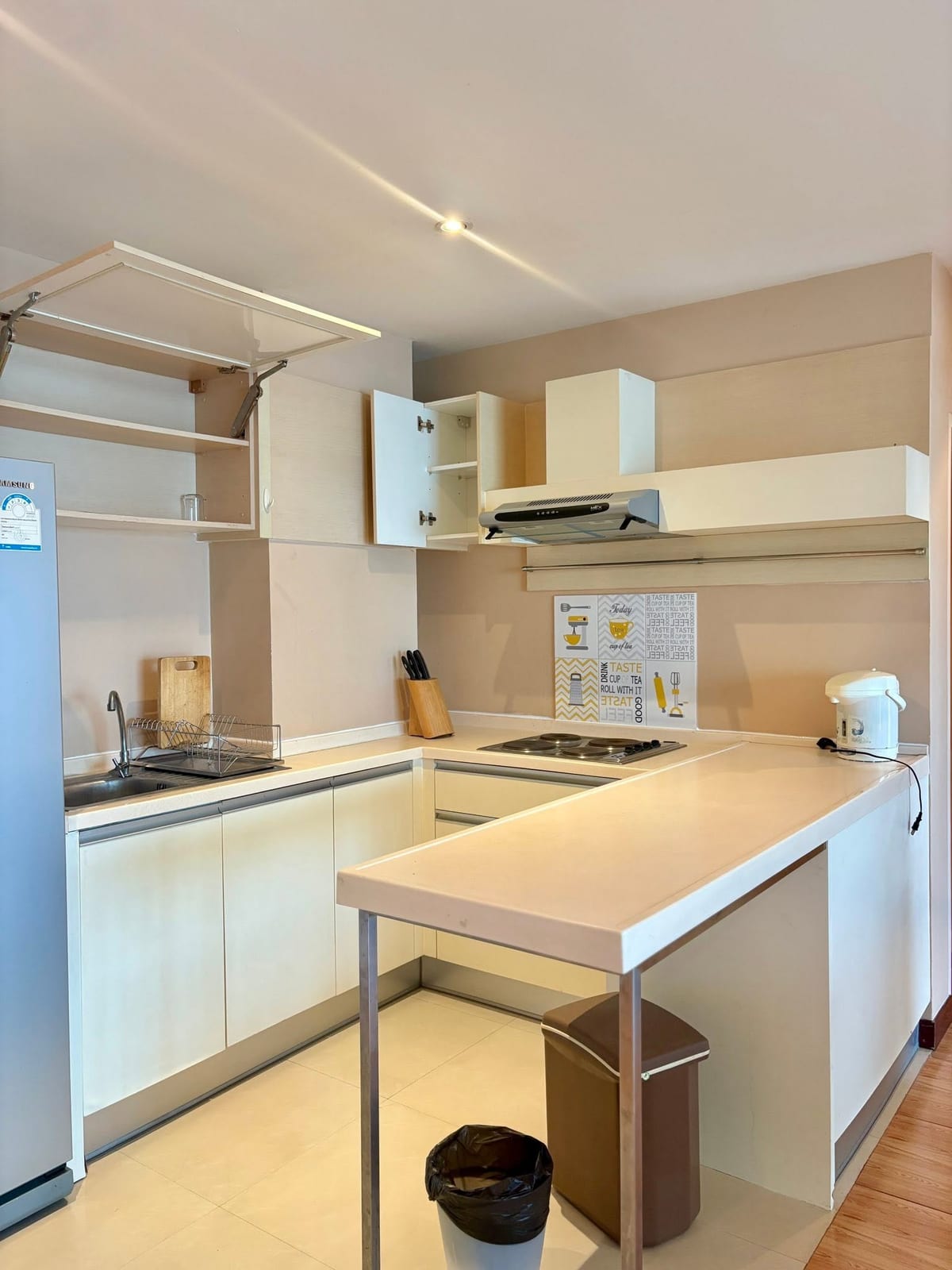 3-Bedroom Condominium for Rent in Phuket Town — interior view