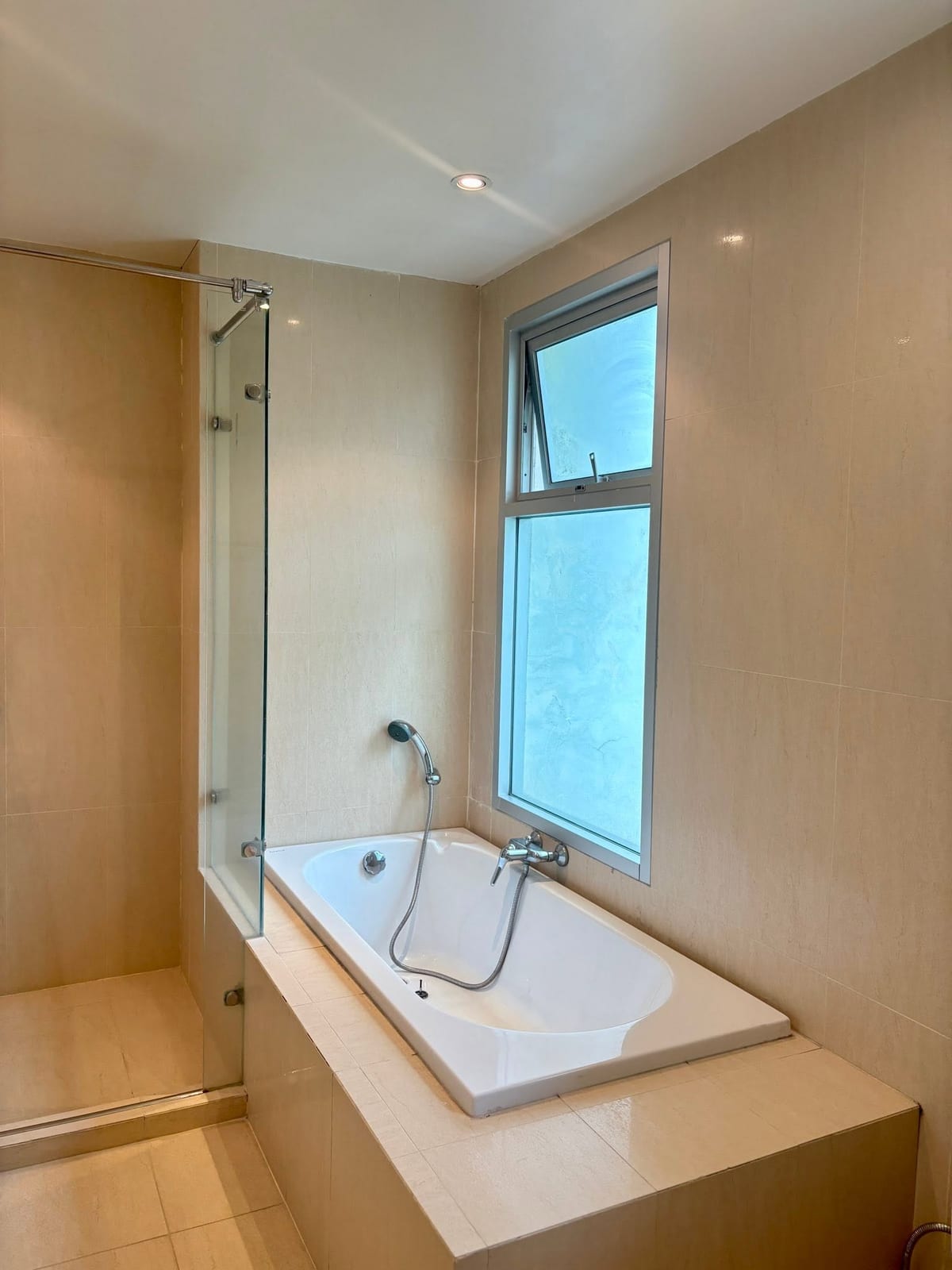 3-Bedroom Condominium for Rent in Phuket Town — interior view
