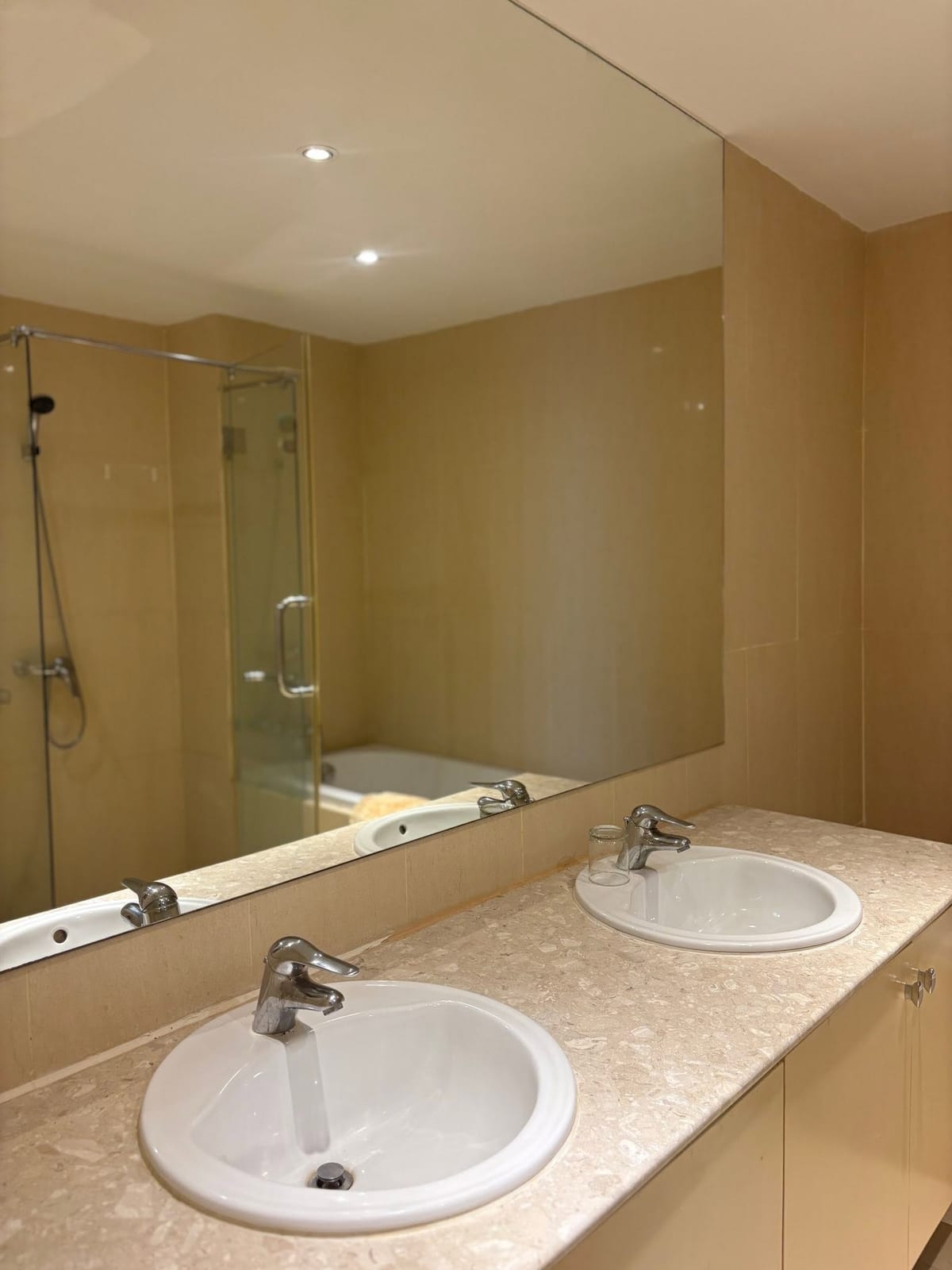 3-Bedroom Condominium for Rent in Phuket Town — interior view