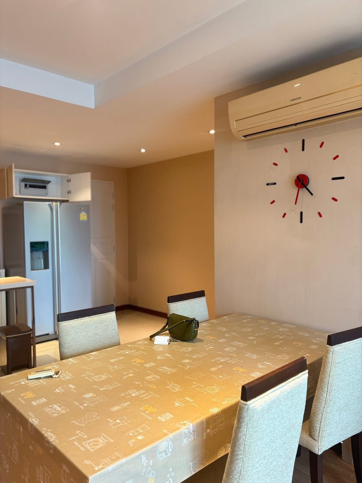 3-Bedroom Condominium for Rent in Phuket Town — interior view