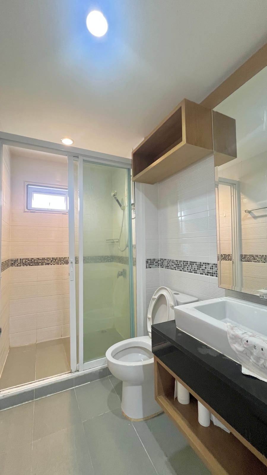 1-Bedroom Condominium for Sale in Phuket Town — interior view