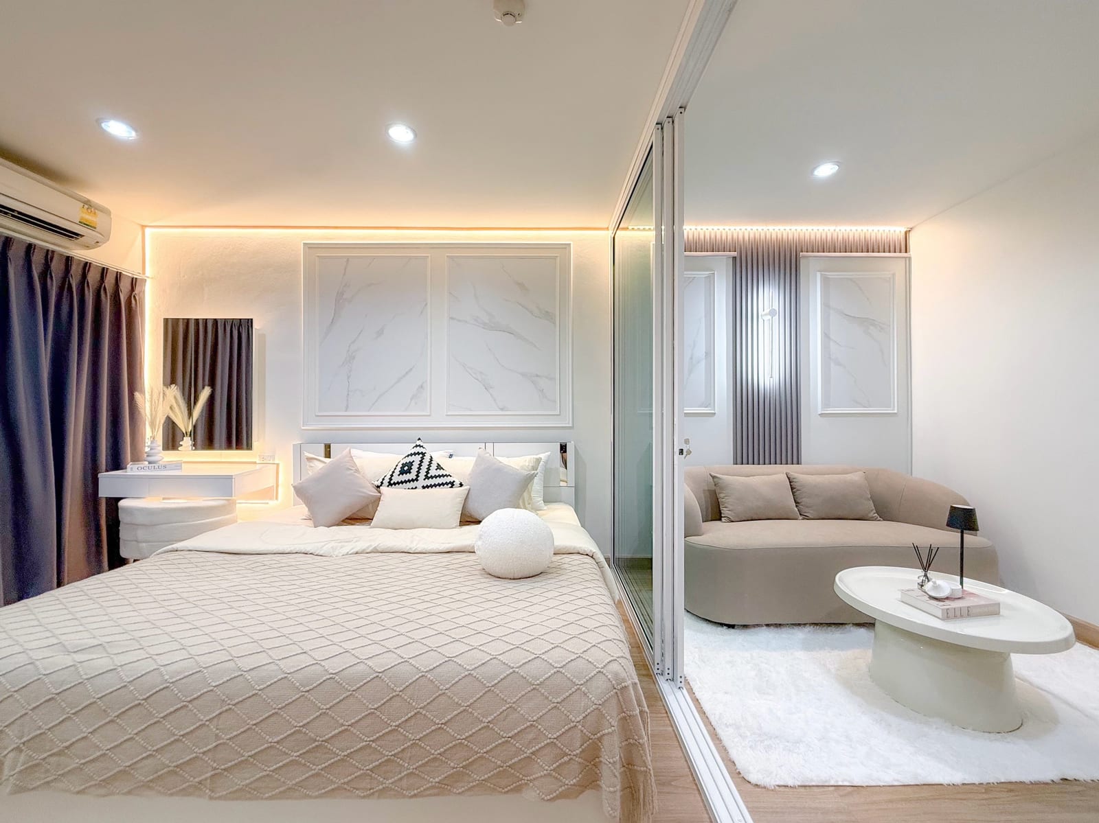 1-Bedroom Condominium for Sale in Phuket Town — interior view