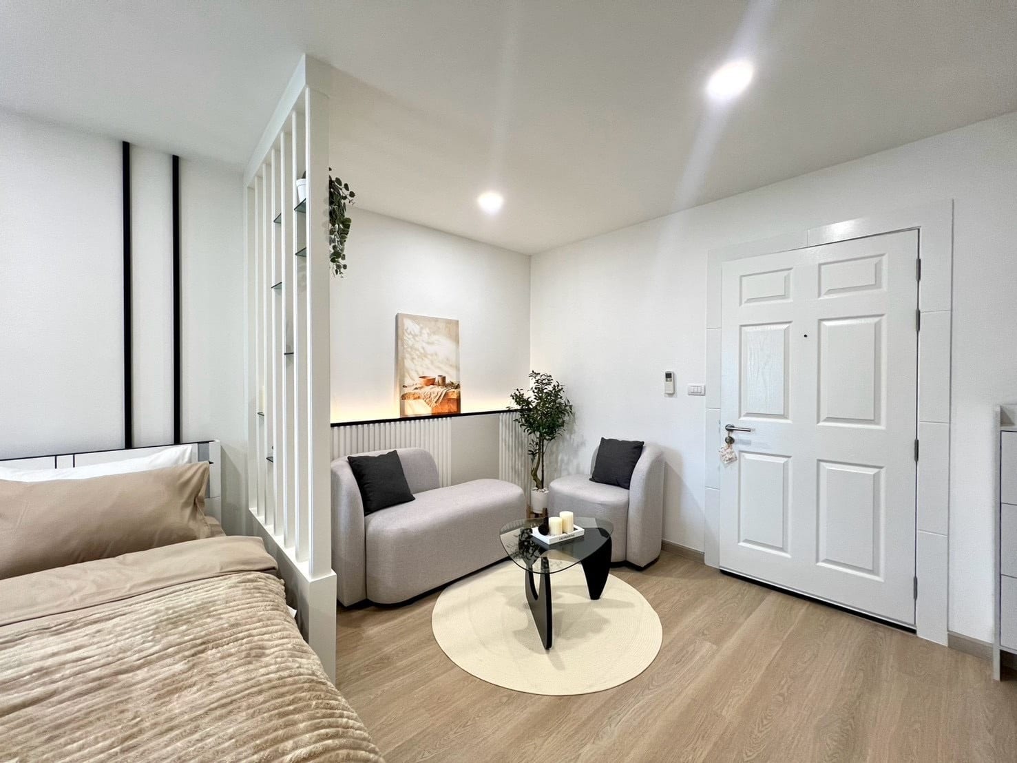 1-Bedroom Condominium for Sale in Phuket Town — interior view