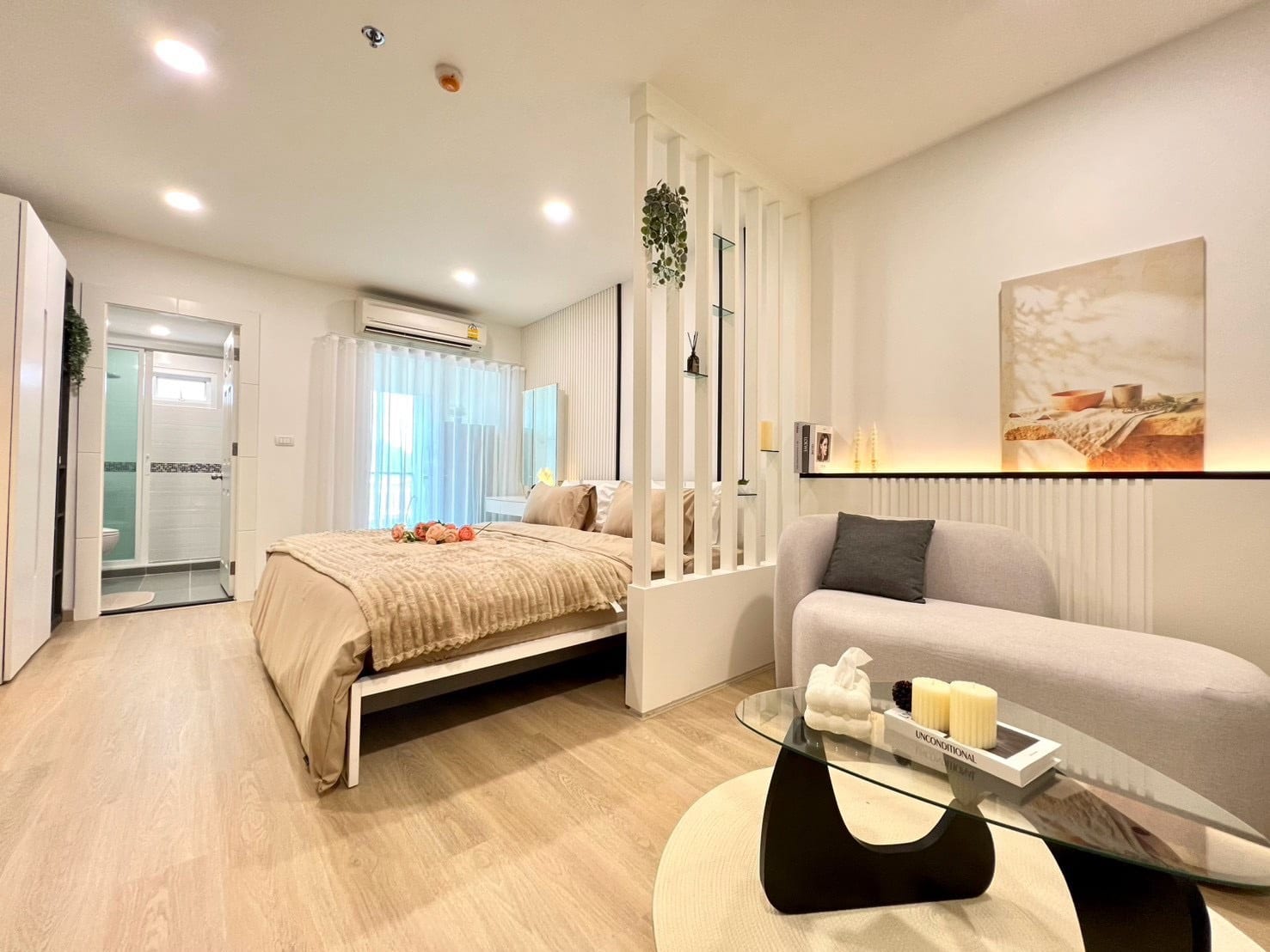 1-Bedroom Condominium for Sale in Phuket Town — interior view